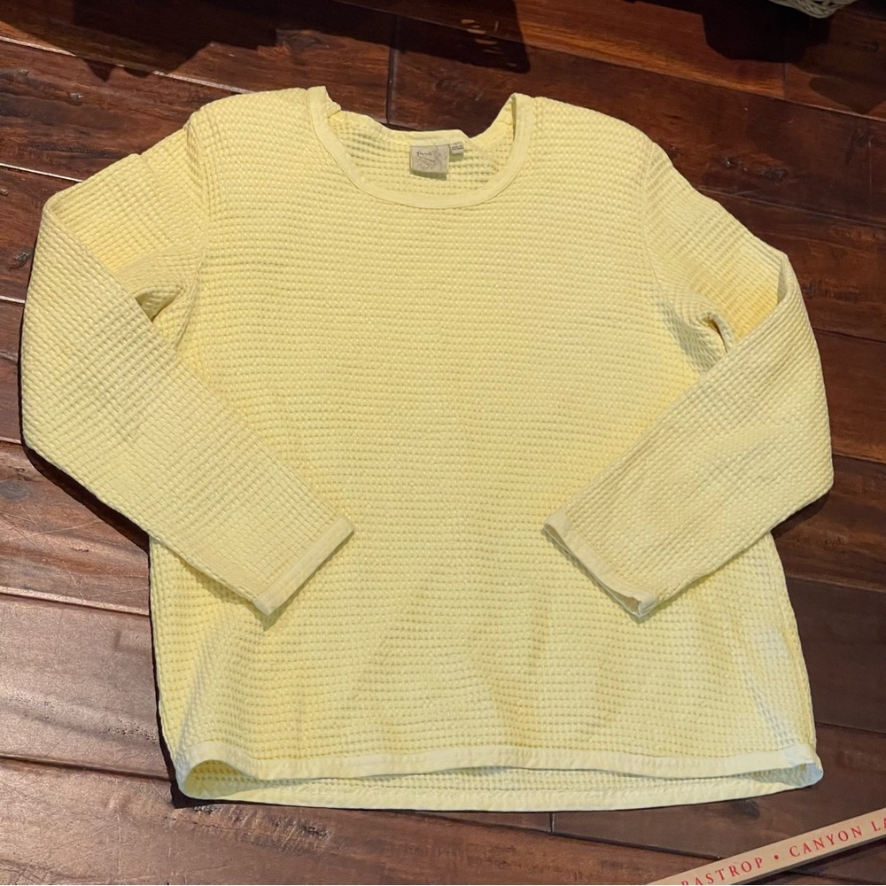 Vtg Focus yellow waffle weave top S-M